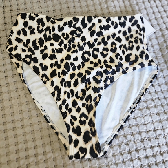 OLD NAVY High Waist Full Coverage Leopard Print Bikini Bottoms. Size S NWT - Picture 8 of 9